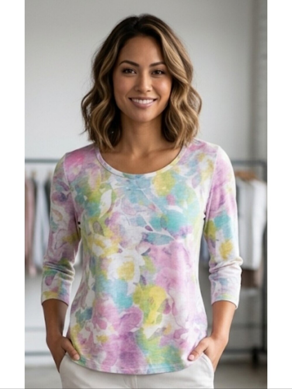 Adyson Parker Abstract Watercolor Floral Curved hem top Size M